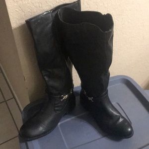 Black Boots